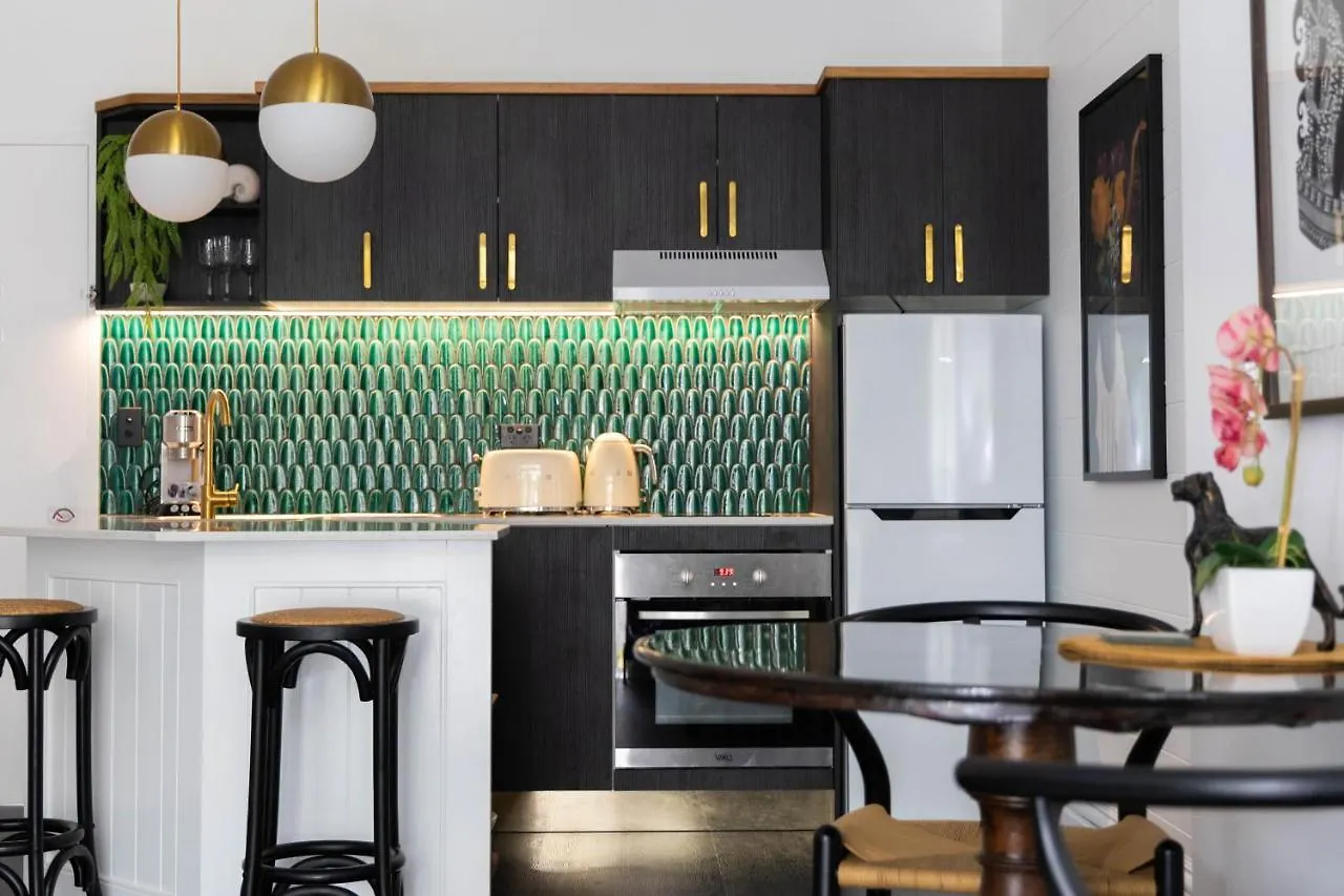Noir-Luxe In Port Douglas, Newly Renovated May 2023